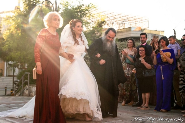 φωτογράφηση γάμου σπάτα στον Ιερό Ναό Φανερωμένης Αμπελοκήπων (39)